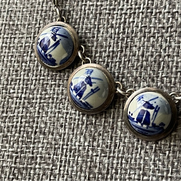 Vtg Five Pendant Charms Enamel Dutch Holland Windmill Silver Tone 16" Necklace - Picture 5 of 12